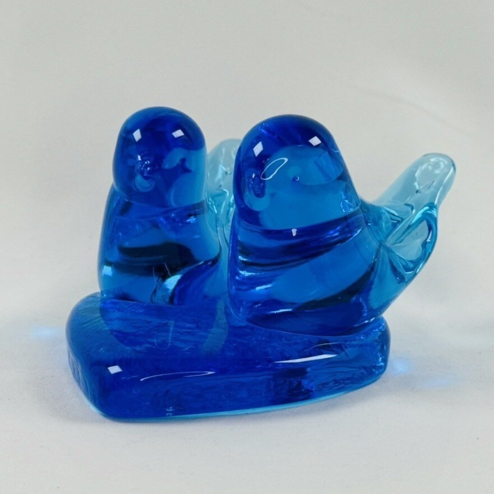 Double Bluebird of Happiness on Heart Cobalt Blue Glass Signed Leo Ward 90 GORG - Picture 2 of 8
